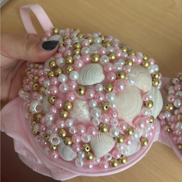 handmade shell/beaded pink mermaid bra - Picture 2 of 3